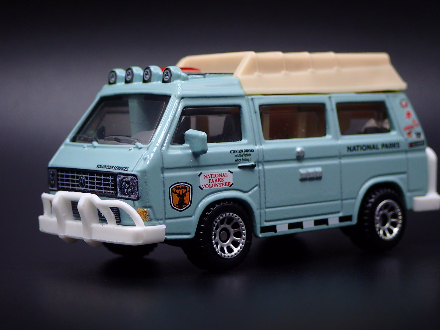 1979-1992 VW VOLKSWAGEN T3 VANAGON BUS NATIONAL PARKS 1:64 SCALE DIECAST MODEL CAR