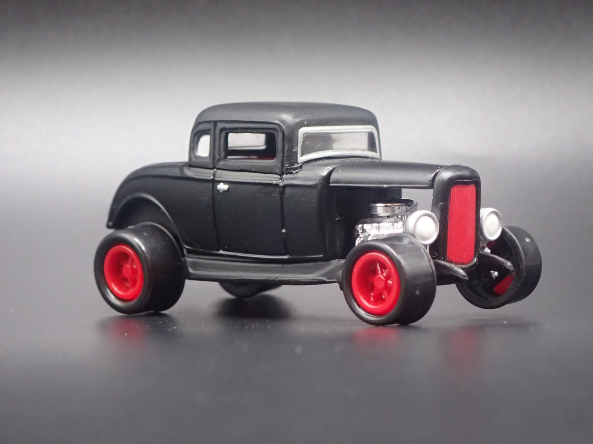 1932 32 FORD COUPE HOT ROD BLK 1:64 SCALE COLLECTIBLE DIORAMA DIECAST MODEL CAR