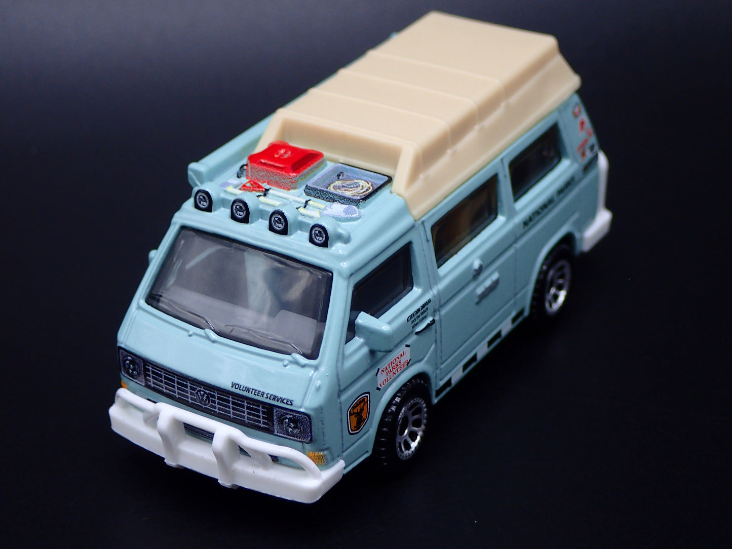 1979-1992 VW VOLKSWAGEN T3 VANAGON BUS NATIONAL PARKS 1:64 SCALE DIECAST MODEL CAR