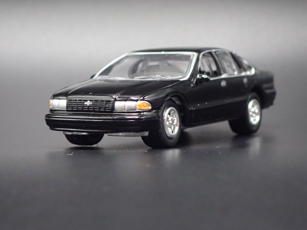 1994-1996 CHEVY CHEVROLET IMPALA SS BLACK 1:64 SCALE DIORAMA DIECAST MODEL CAR