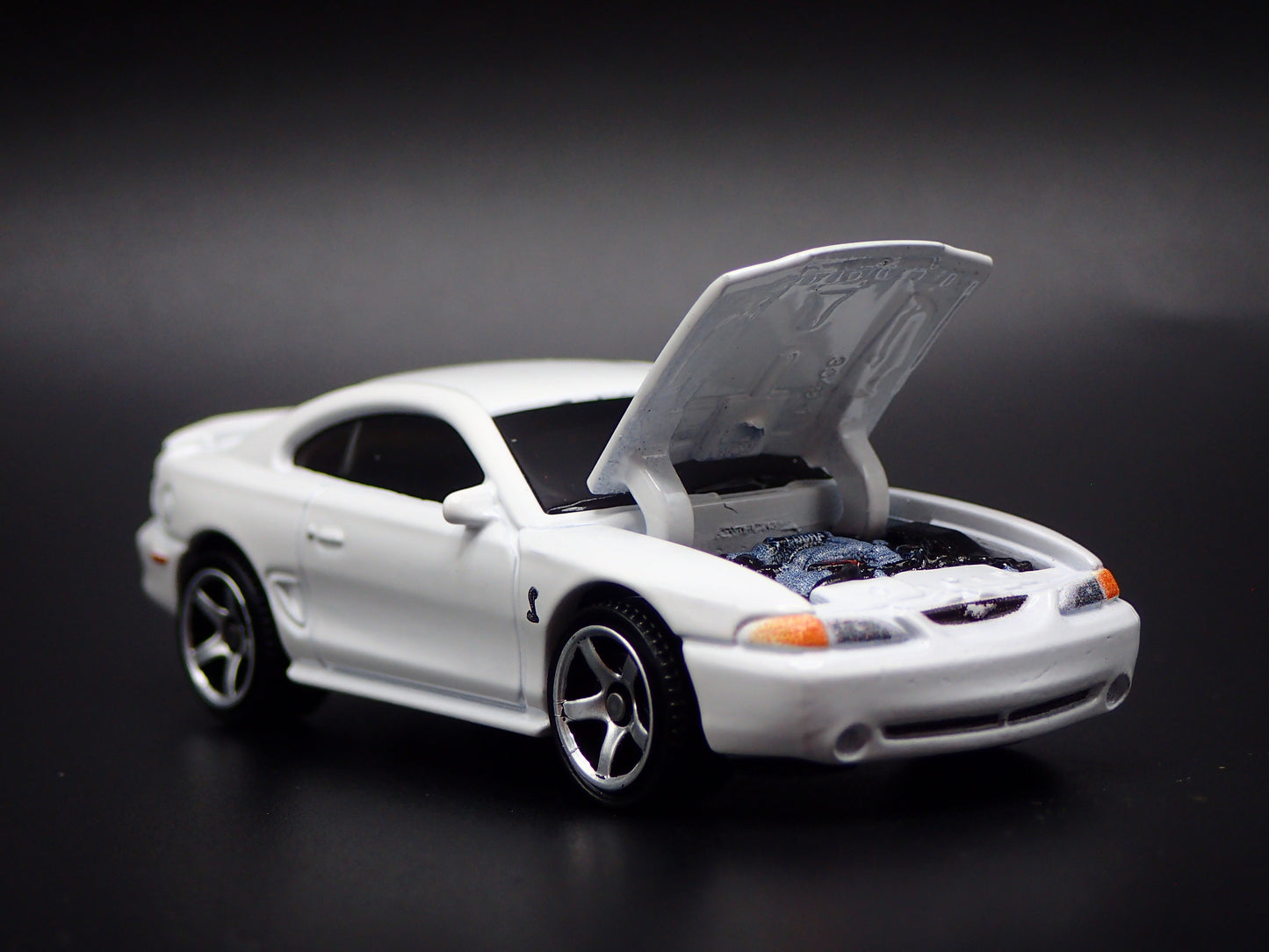 1995 95 FORD MUSTANG SVT COBRA R FOX BODY 1:64 SCALE DIECAST MODEL