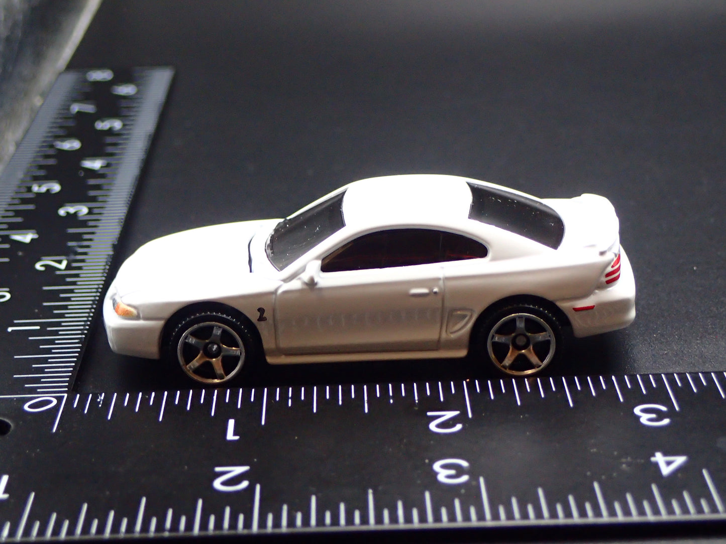 1995 95 FORD MUSTANG SVT COBRA R FOX BODY 1:64 SCALE DIECAST MODEL