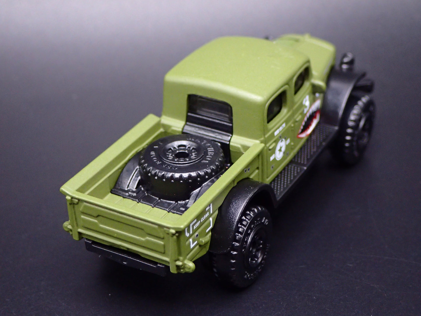 1947 47 DODGE POWER WAGON PICKUP TRUCK 1:64 SCALE COLLECTIBLE DIECAST MODEL CAR