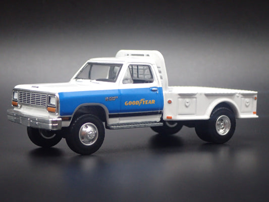 1981 81 DODGE RAM W350 POWER RAM DUALLY FLATBED GOODYEAR 1/64 DIECAST CAR