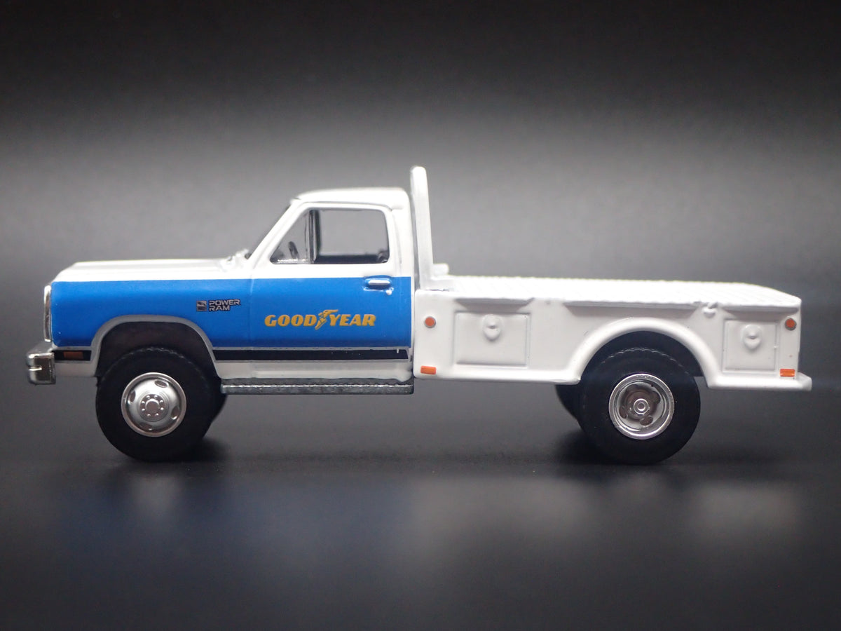 1981 81 DODGE RAM W350 POWER RAM DUALLY FLATBED GOODYEAR 1/64 DIECAST CAR