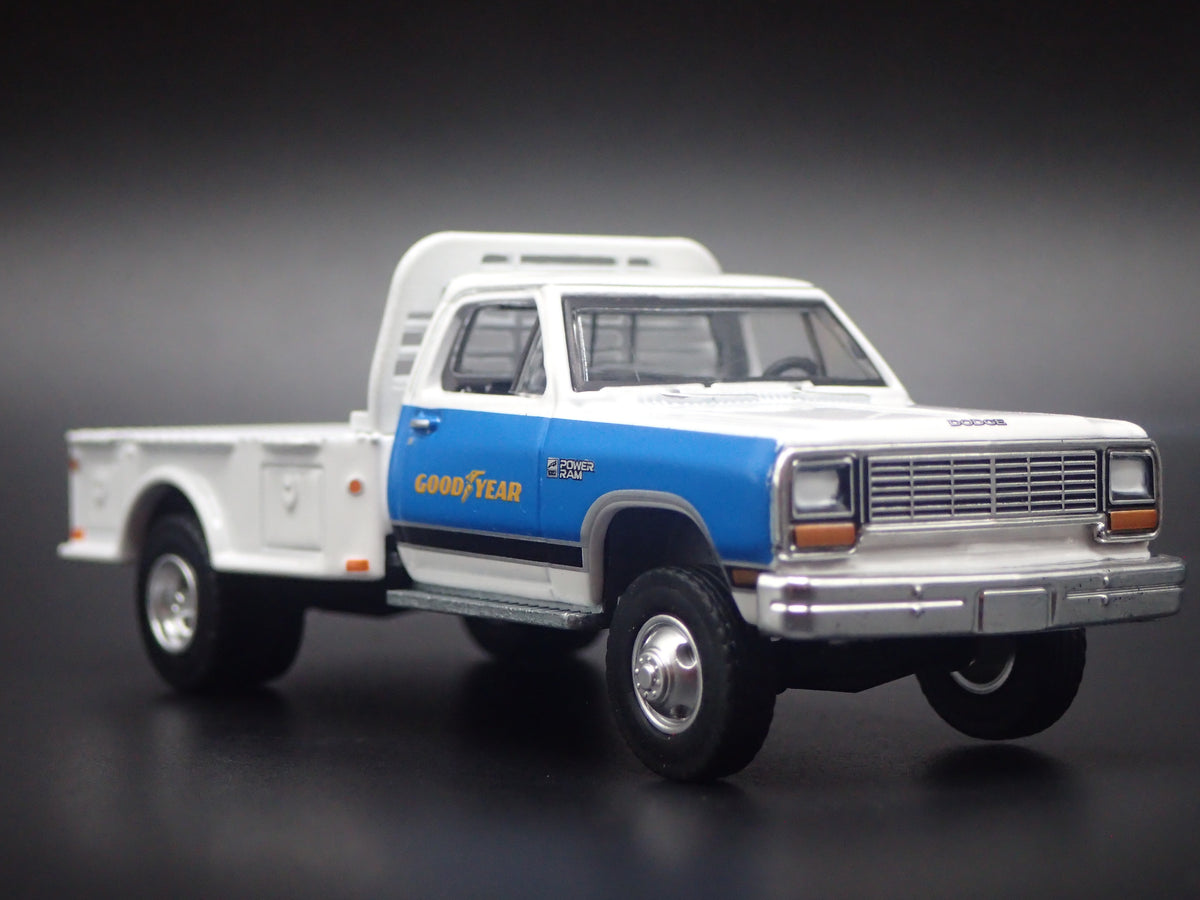 1981 81 DODGE RAM W350 POWER RAM DUALLY FLATBED GOODYEAR 1/64 DIECAST CAR