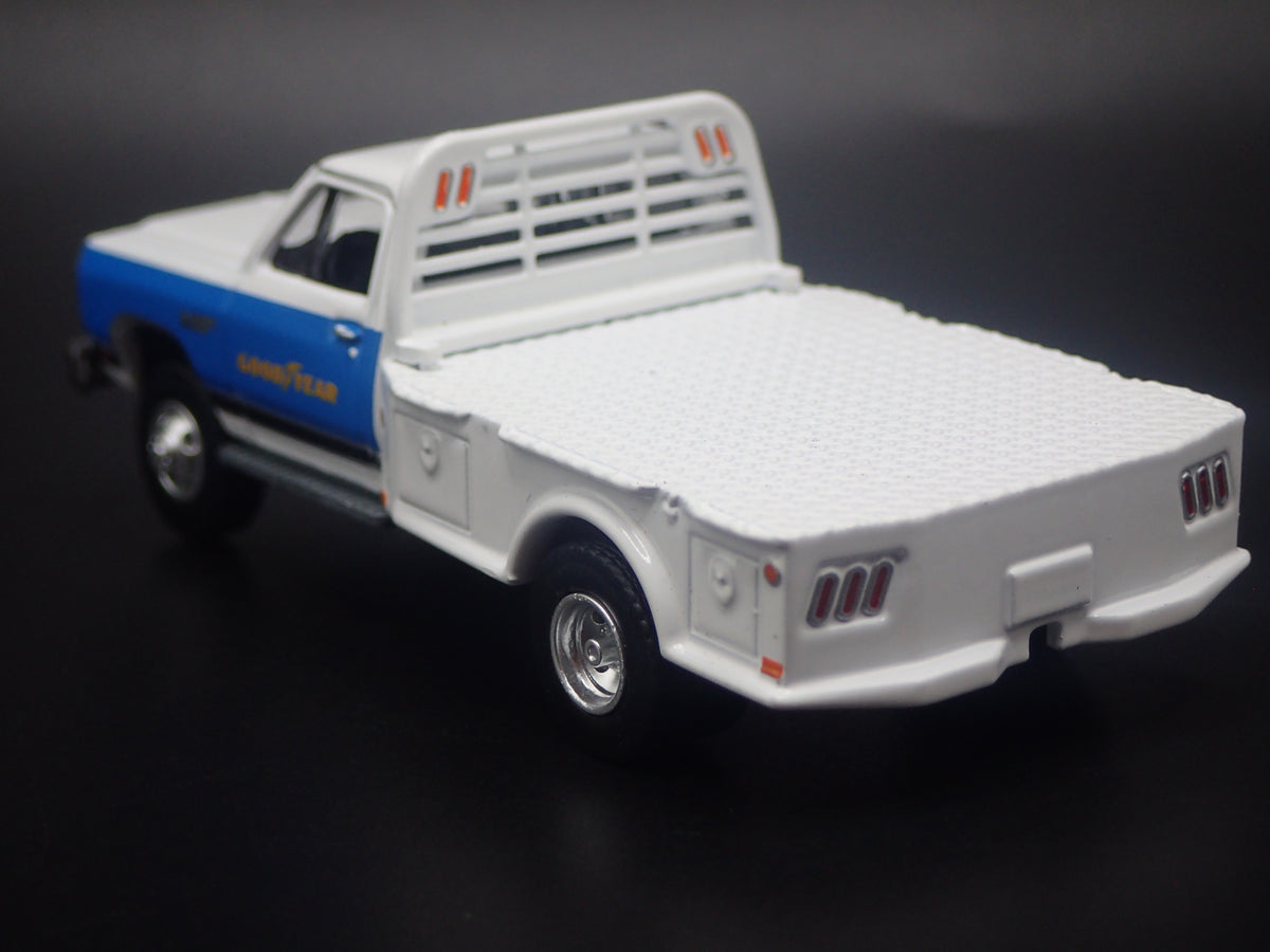 1981 81 DODGE RAM W350 POWER RAM DUALLY FLATBED GOODYEAR 1/64 DIECAST CAR