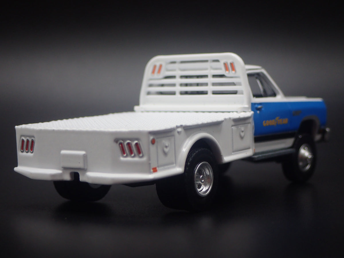 1981 81 DODGE RAM W350 POWER RAM DUALLY FLATBED GOODYEAR 1/64 DIECAST CAR