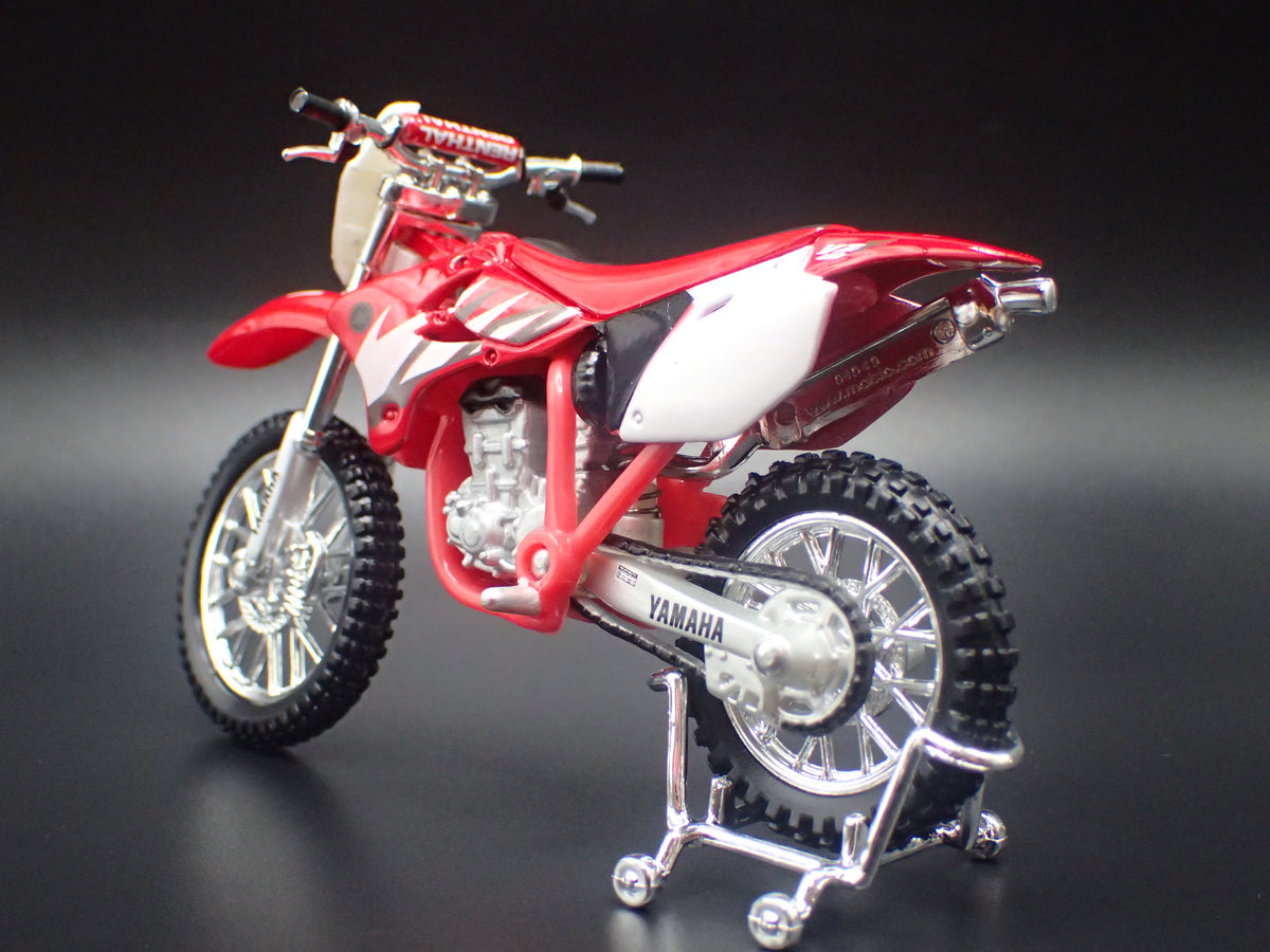 YAMAHA YZ-450F DIRT BIKE MOTORCYCLE RED 1/18 SCALE DIORAMA DIECAST MODEL BIKE
