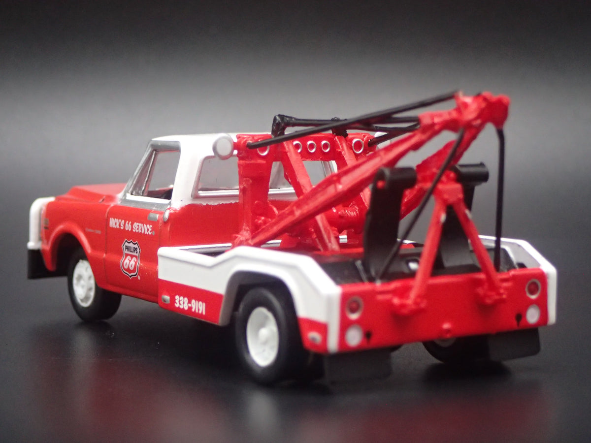 1971 71 CHEVY C30 DUALLY WRECKER TOW TRUCK PHILLIPS 66 1:64 SCALE DIECAST CAR
