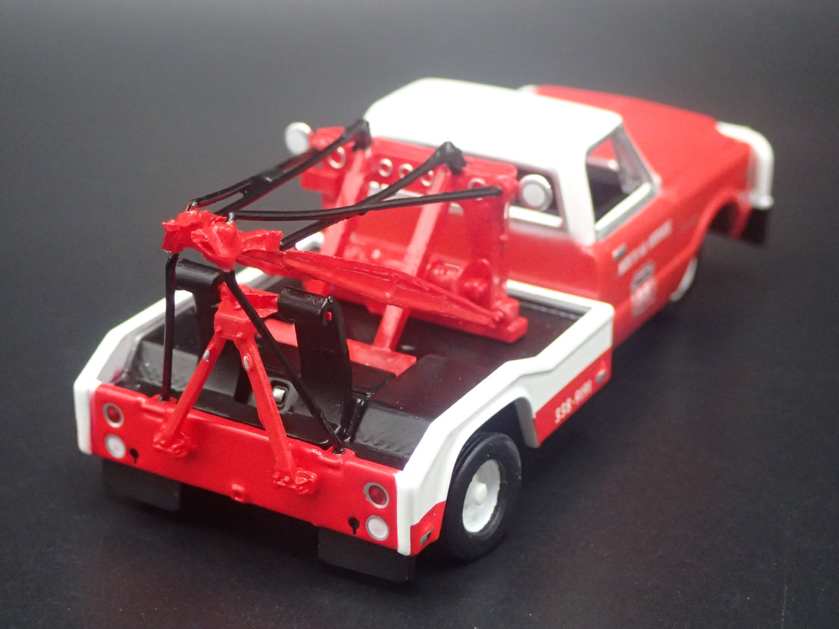 1971 71 CHEVY C30 DUALLY WRECKER TOW TRUCK PHILLIPS 66 1:64 SCALE DIECAST CAR