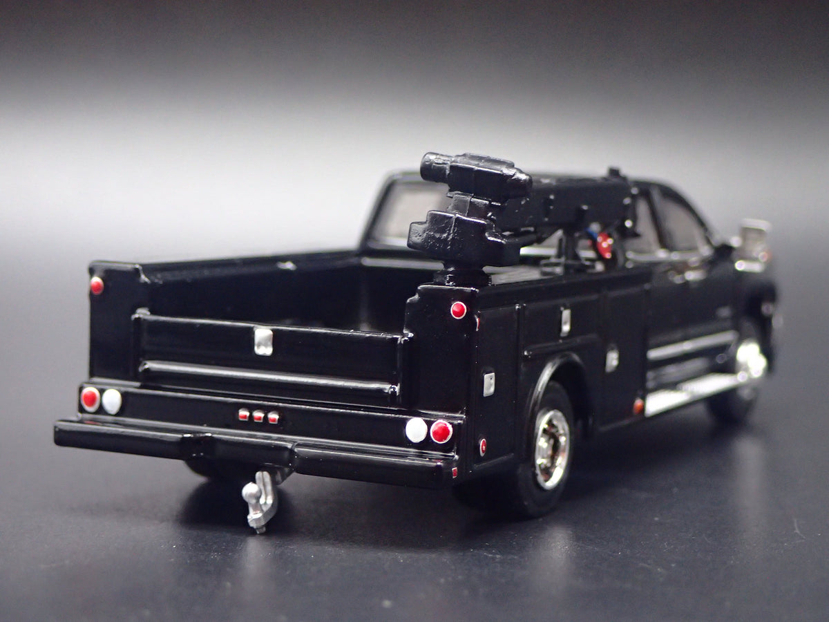 2016 16 CHEVY SILVERADO 3500 DUALLY CRANE TRUCK BLACK 1:64 SCALE DIECAST CAR