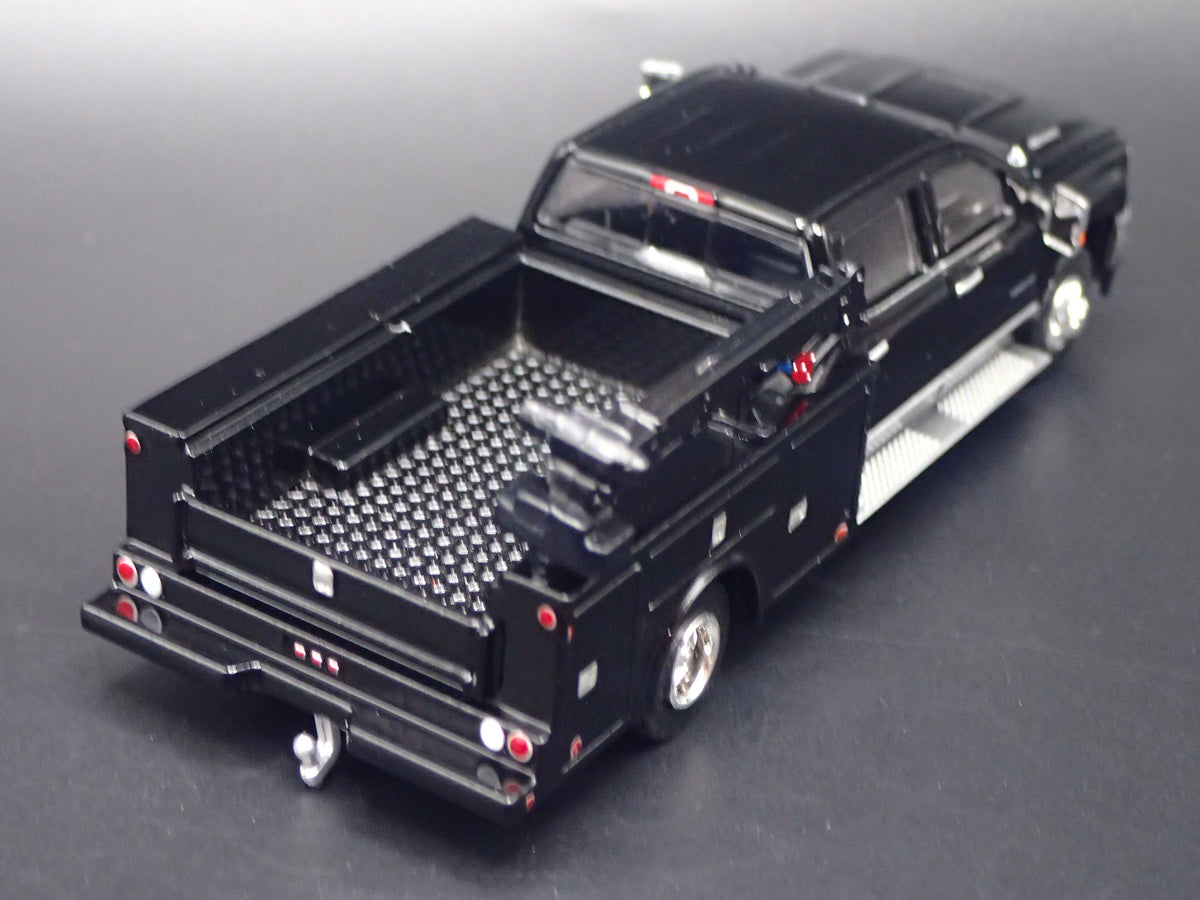 2016 16 CHEVY SILVERADO 3500 DUALLY CRANE TRUCK BLACK 1:64 SCALE DIECAST CAR