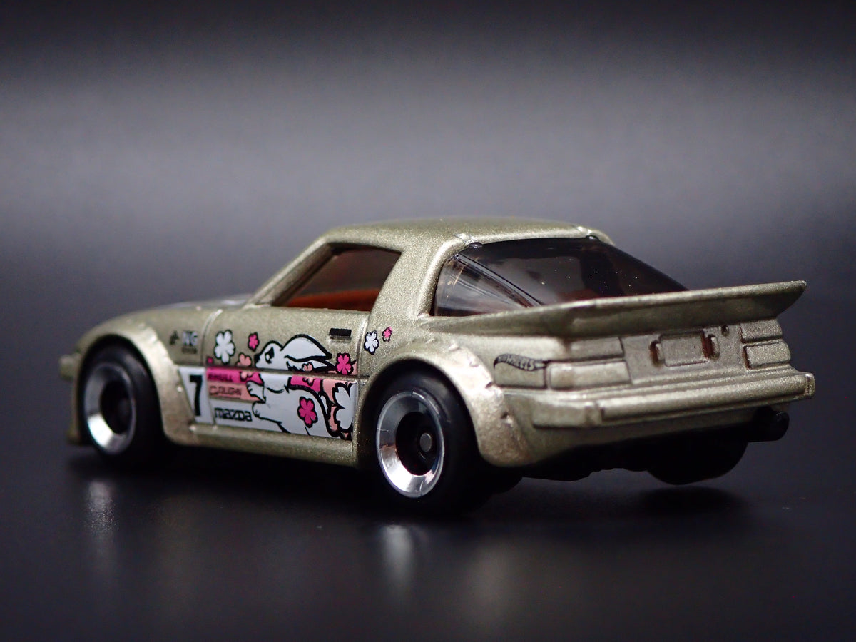 1978-1985 MAZDA RX7 JDM SILVER 1:64 SCALE COLLECTIBLE DIORAMA DIECAST MODEL CAR