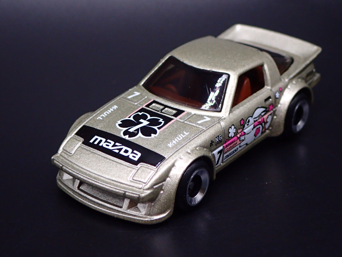 1978-1985 MAZDA RX7 JDM SILVER 1:64 SCALE COLLECTIBLE DIORAMA DIECAST MODEL CAR