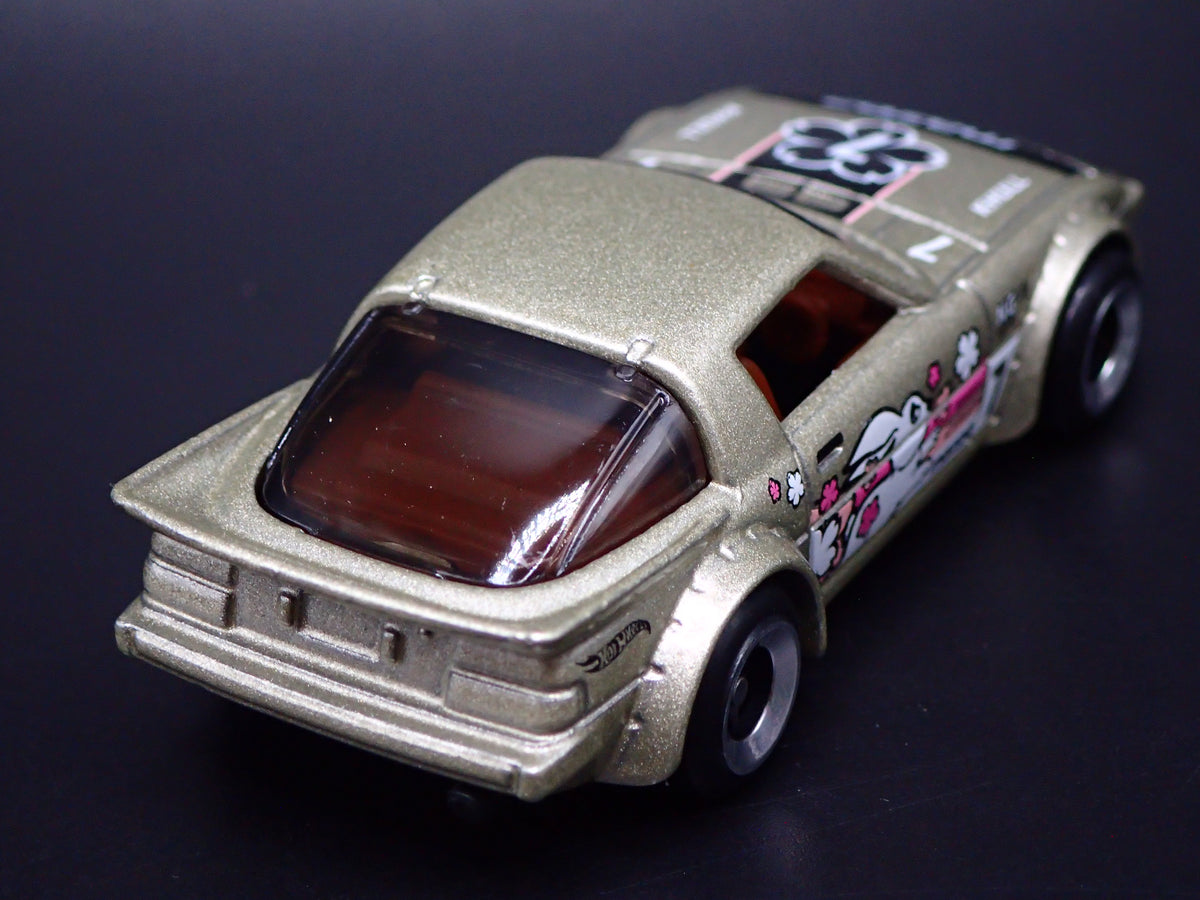 1978-1985 MAZDA RX7 JDM SILVER 1:64 SCALE COLLECTIBLE DIORAMA DIECAST MODEL CAR