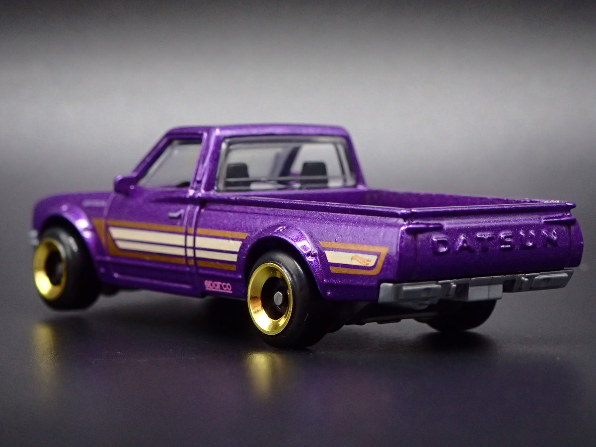1973-1979 DATSUN 620 PICKUP TRUCK JDM PURPLE 1:64 SCALE DIORAMA DIECAST MODEL CAR