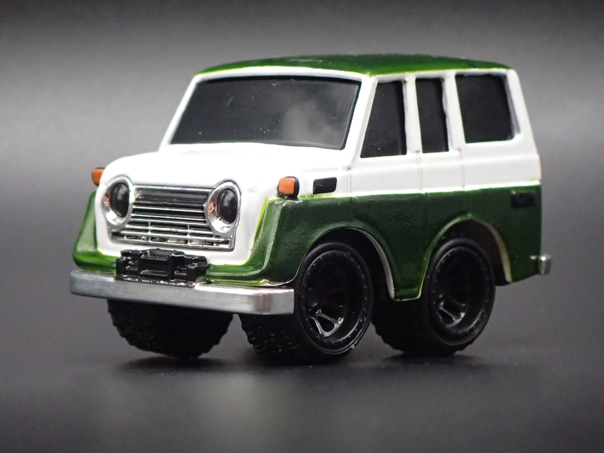 1967-1979 TOYOTA LAND CRUISER J50 CAR TUNED 1:64 SCALE DIORAMA DIECAST MODEL CAR
