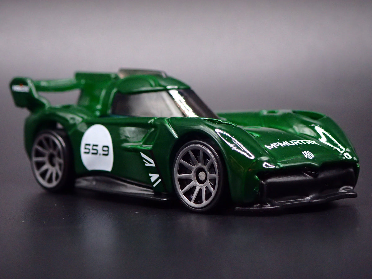 MCMURTRY SPEIRLING ELECTRIC CAR GREEN 1:64 SCALE DIORAMA DIECAST MODEL CAR