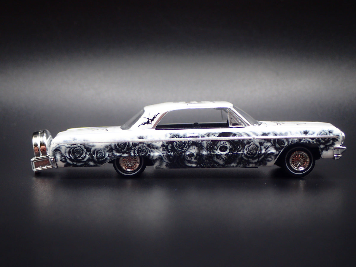 1964 64 CHEVY CHEVROLET IMPALA SS 283 1:64 SCALE DIORAMA DIECAST CAR