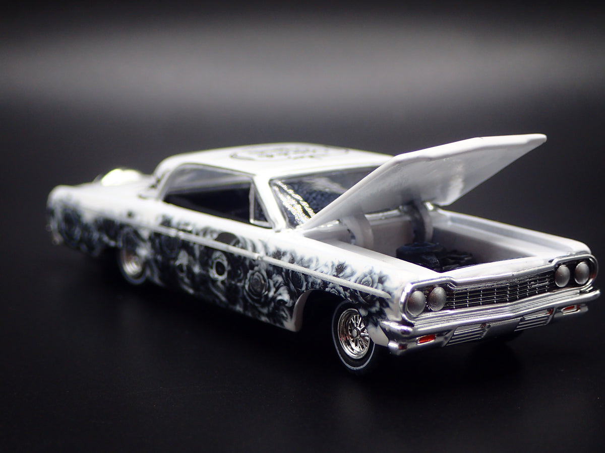 1964 64 CHEVY CHEVROLET IMPALA SS 283 1:64 SCALE DIORAMA DIECAST CAR