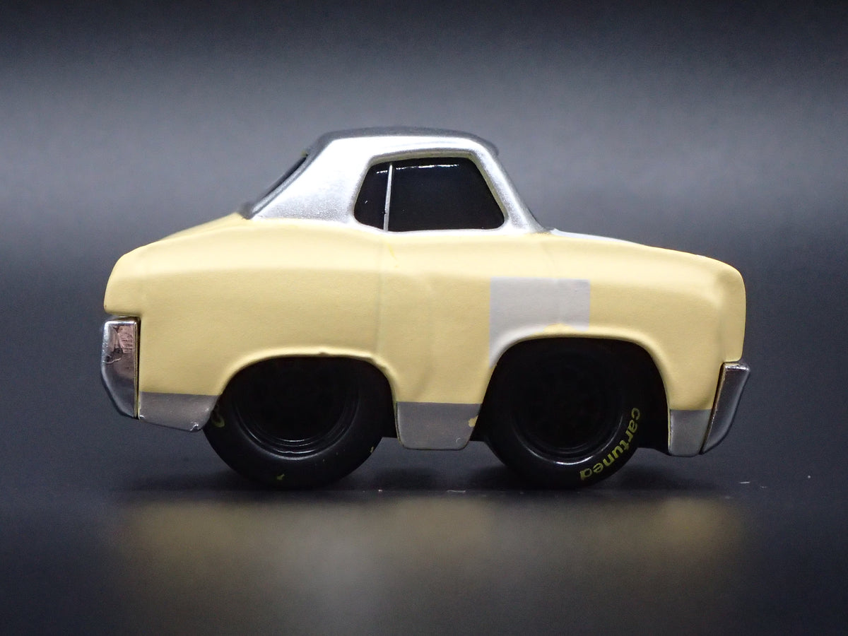 1970 70 CHEVY CHEVROLET MONTE CARLO CAR TUNED CREAM 1:64 SCALE DIECAST MODEL CAR