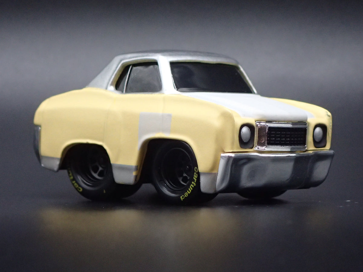 1970 70 CHEVY CHEVROLET MONTE CARLO CAR TUNED CREAM 1:64 SCALE DIECAST MODEL CAR