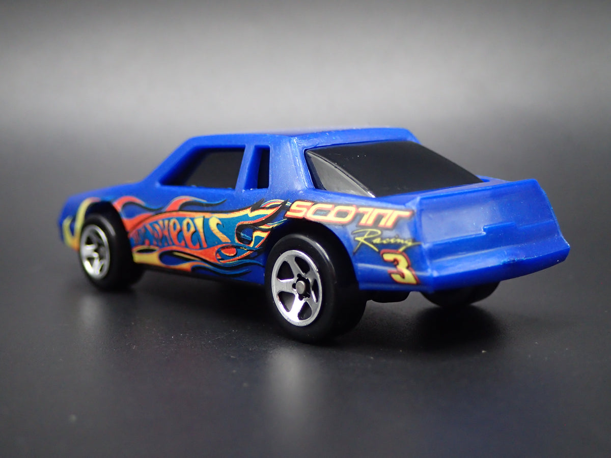 CHEVY STOCK CAR BLUE 1:64 SCALE COLLECTIBLE DIECAST MODEL CAR