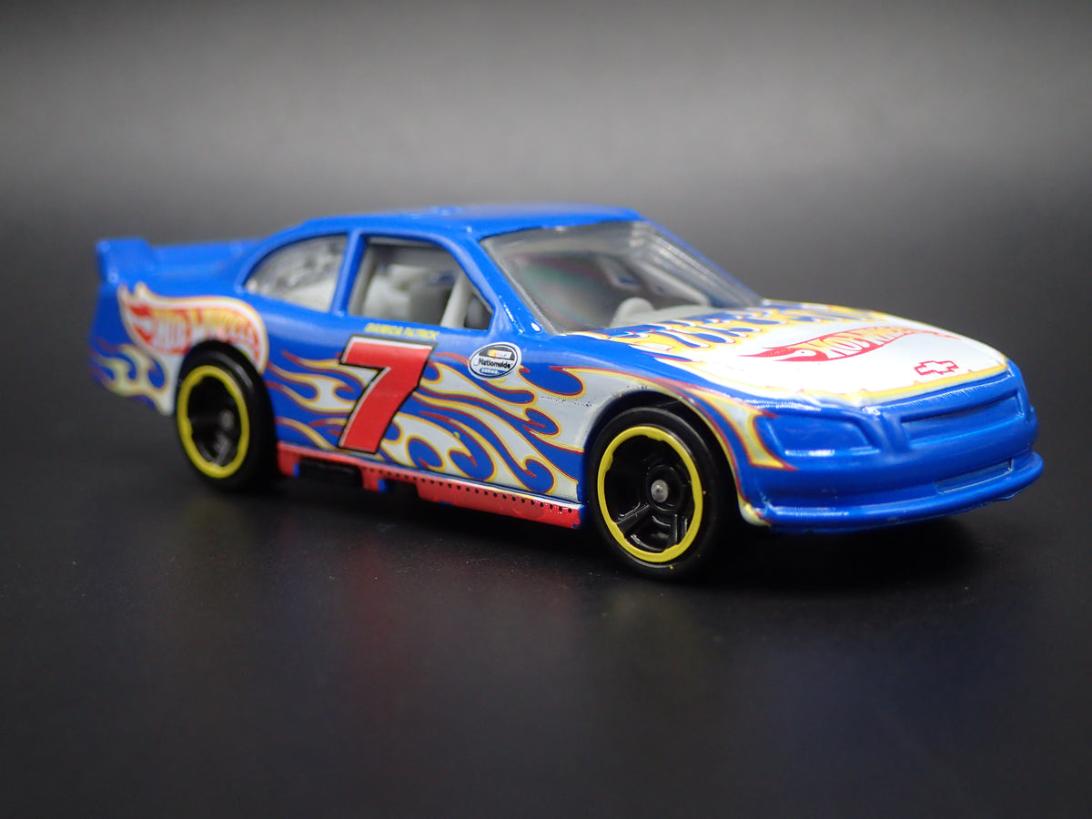 2010 10 CHEVY CHEVROLET IMPALA DANICA PATRRICK 1:64 SCALE DIECAST MODEL CAR