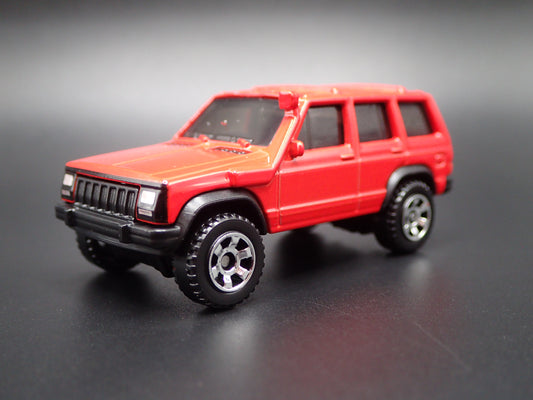 1984-2001 JEEP CHEROKEE XJ SPORT 4 DOOR RED 1:64 SCALE DIECAST MODEL CAR-Burning Rubber Toy Company