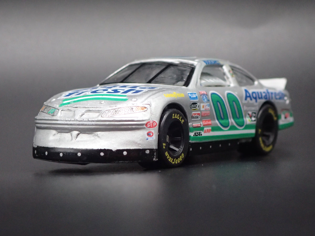 1998 98 PONTIAC GRAND PRIX 00 BUCKSHOT JONES NASCAR 1:64 DIECAST MODEL CAR