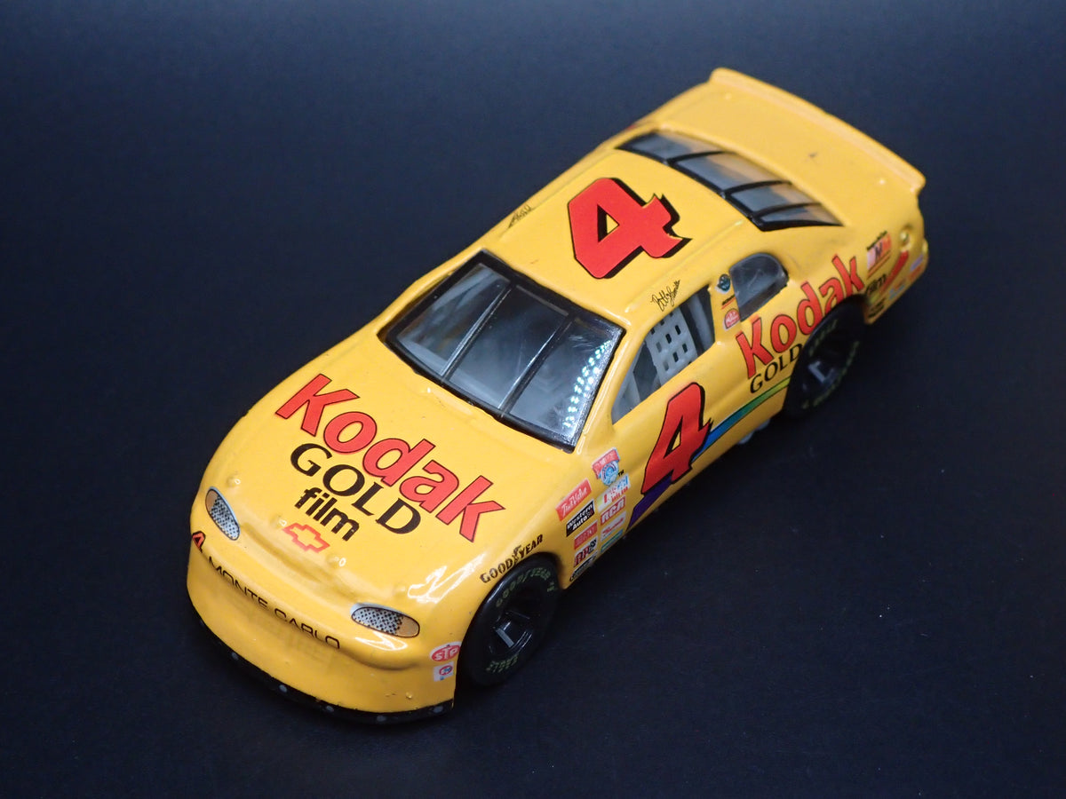 1998 CHEVY CHEVROLET MONTE CARLO 4 STERLING MARLIN NASCAR 1:64 SCALE DIECAST MODEL CAR