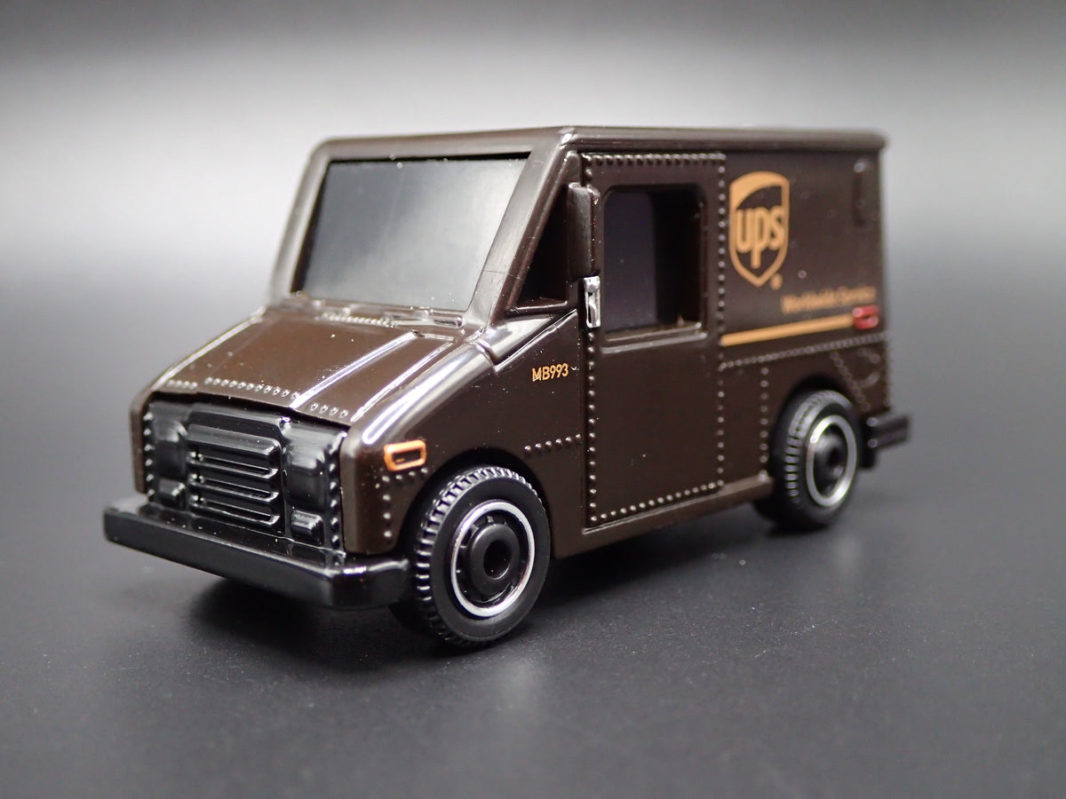 UPS UNITED PARCEL SERVICE DELIVERY VAN BROWN 1:64 MB SCALE DIECAST MODEL