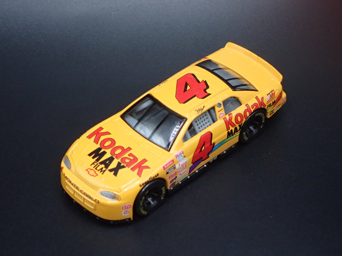 1998 CHEVY CHEVROLET MONTE CARLO 4 STERLING MARLIN NASCAR 1:64 SCALE DIECAST MODEL CAR