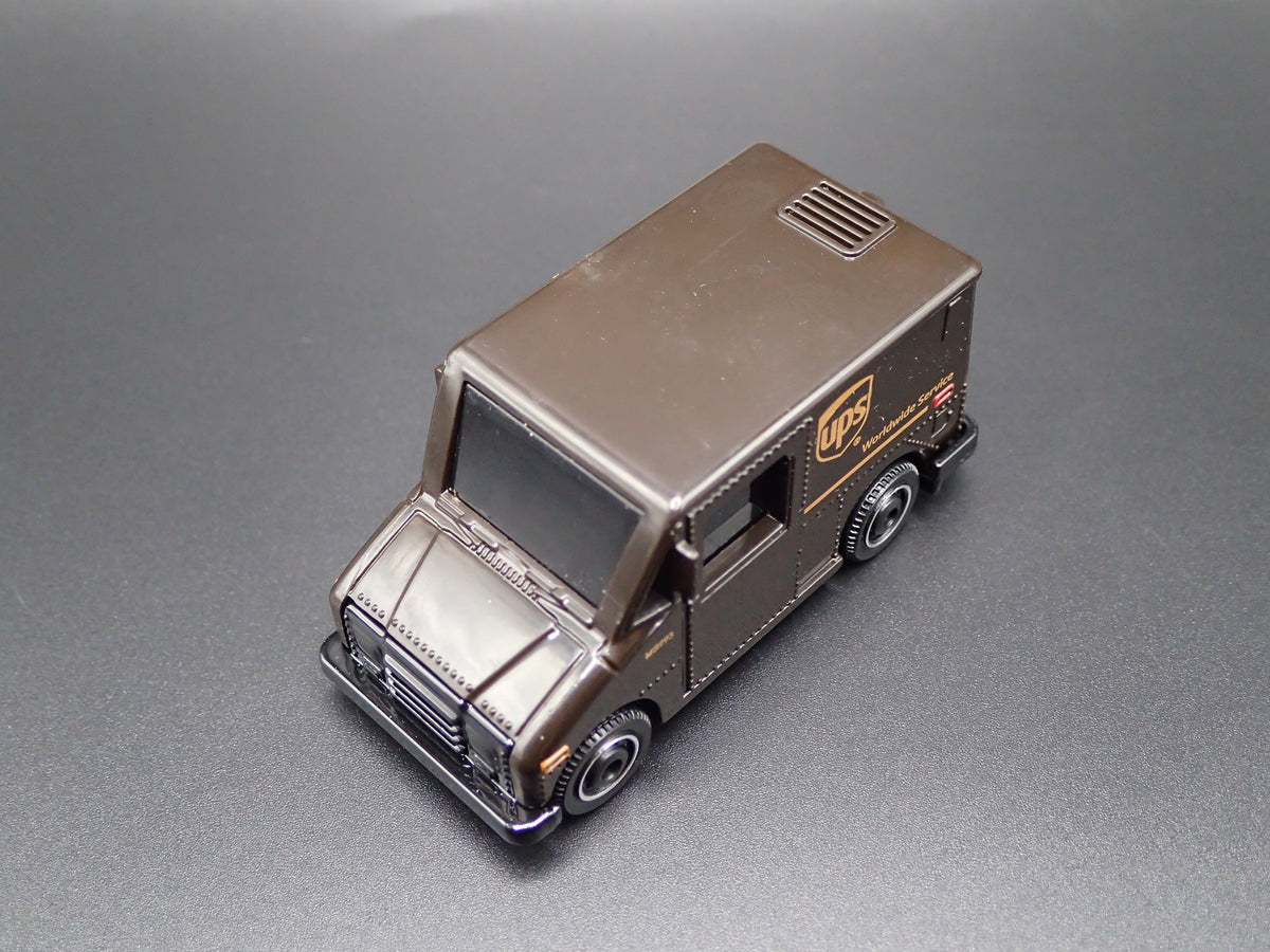 UPS UNITED PARCEL SERVICE DELIVERY VAN BROWN 1:64 MB SCALE DIECAST MODEL