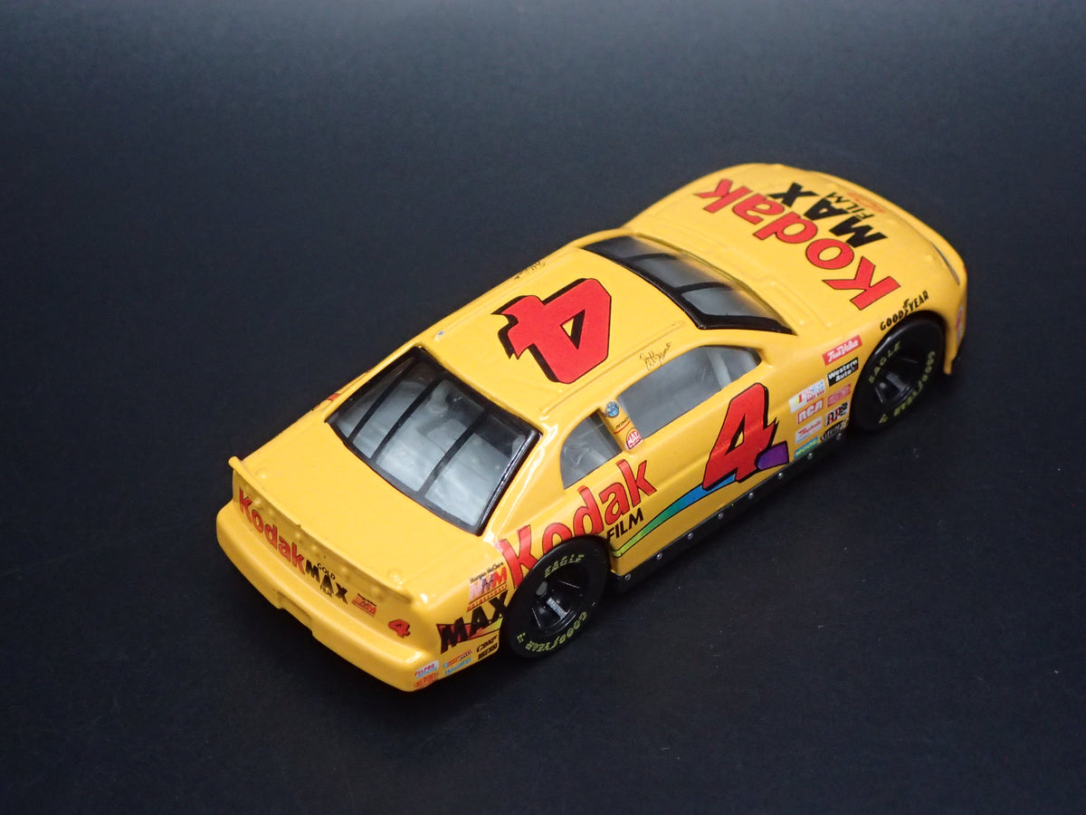 1999 CHEVY CHEVROLET MONTE CARLO 4 STERLING MARLIN NASCAR 1:64 SCALE DIECAST MODEL CAR