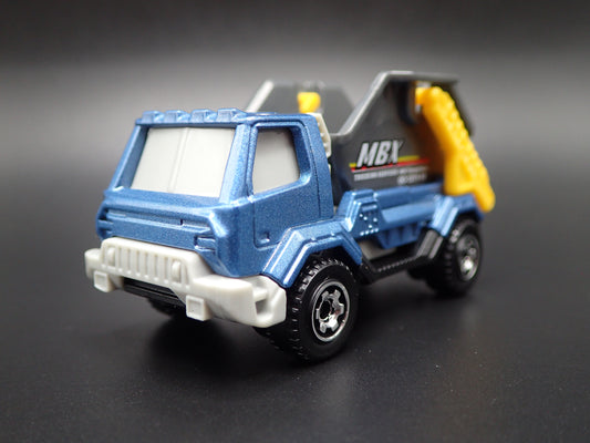 MODERN GARBAGE TIPPER TRASH TRUCK & DUMPSTER 1/64 MB SCALE DIECAST MODEL CAR