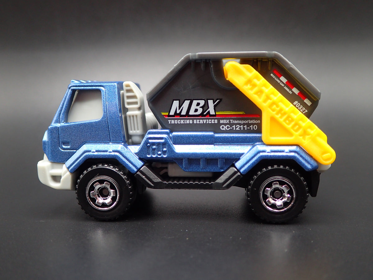 MODERN GARBAGE TIPPER TRASH TRUCK & DUMPSTER 1/64 MB SCALE DIECAST MODEL CAR
