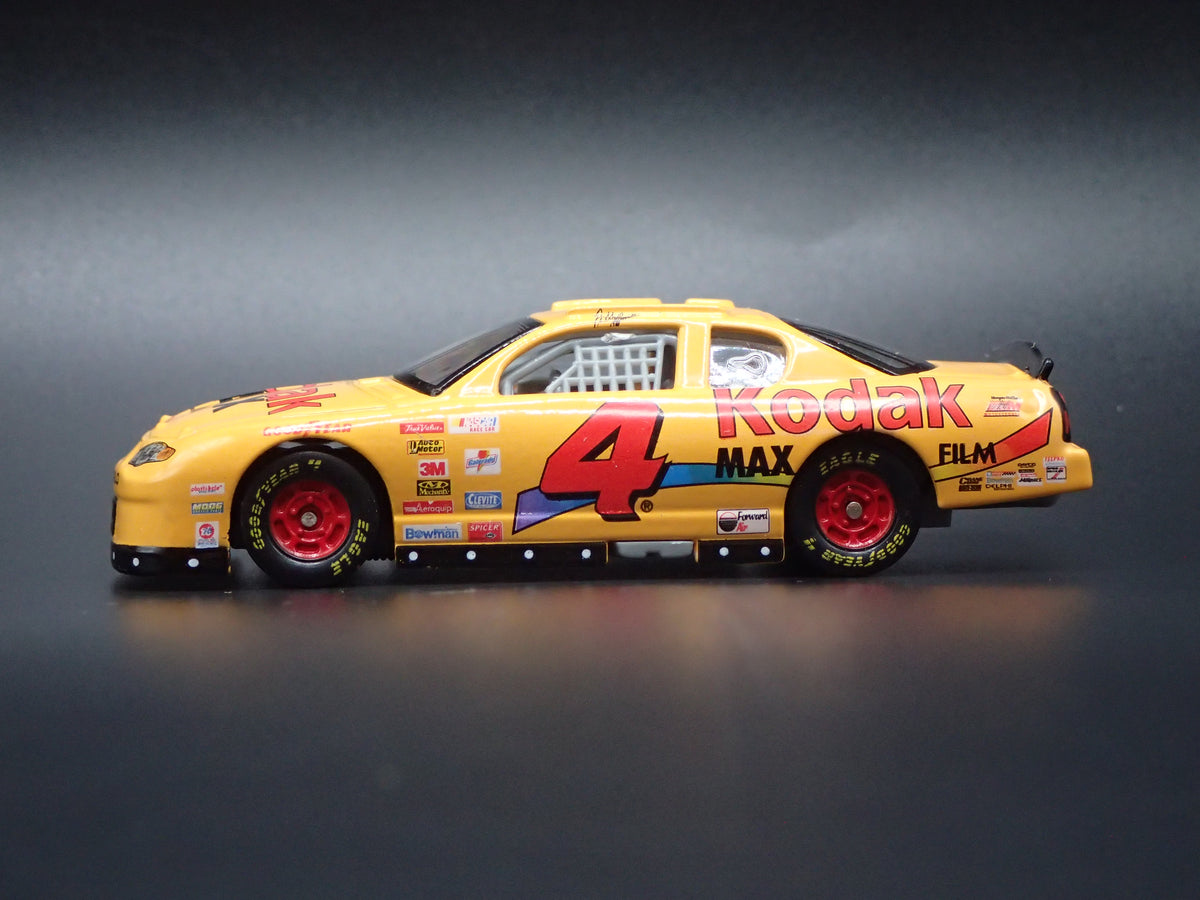 2000 CHEVY CHEVROLET MONTE CARLO 4 STERLING MARLIN NASCAR 1:64 SCALE DIECAST MODEL CAR