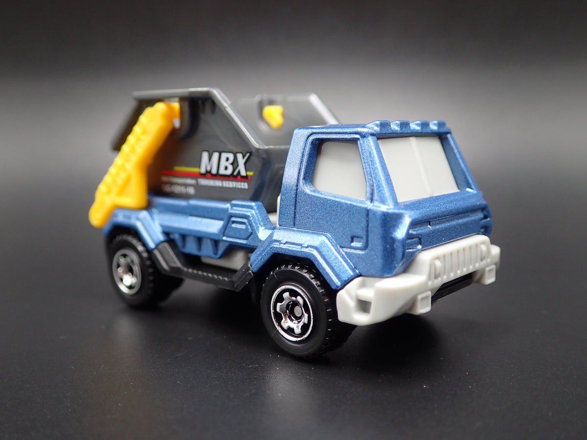 MODERN GARBAGE TIPPER TRASH TRUCK & DUMPSTER 1/64 MB SCALE DIECAST MODEL CAR