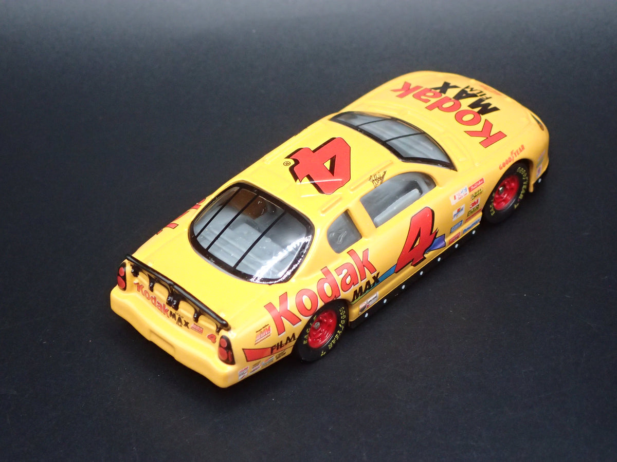 2000 CHEVY CHEVROLET MONTE CARLO 4 STERLING MARLIN NASCAR 1:64 SCALE DIECAST MODEL CAR