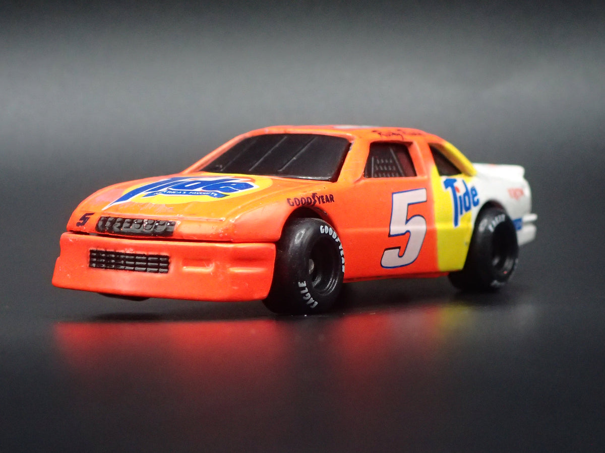 1992 92 CHEVY LUMINA RICKY RUDD TIDE NASCAR 1:64 SCALE DIECAST MODEL CAR