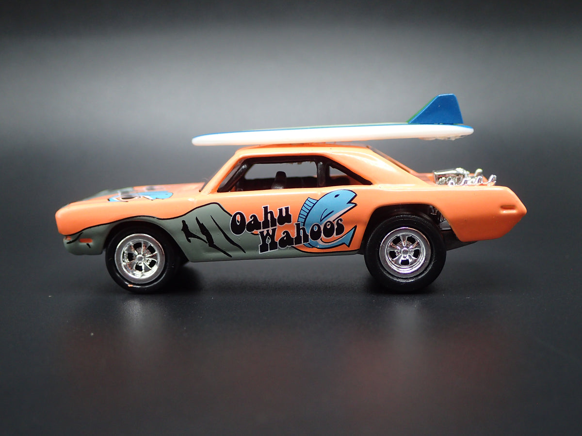 1965-1969 CHEVY CHEVROLET CORVAIR SURFING 1:64 SCALE DIECAST MODEL CAR