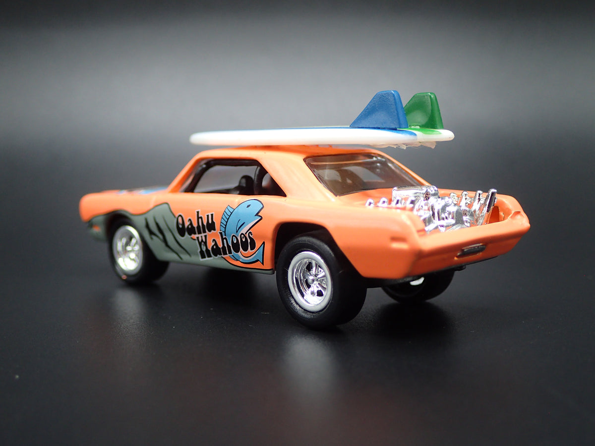 1965-1969 CHEVY CHEVROLET CORVAIR SURFING 1:64 SCALE DIECAST MODEL CAR