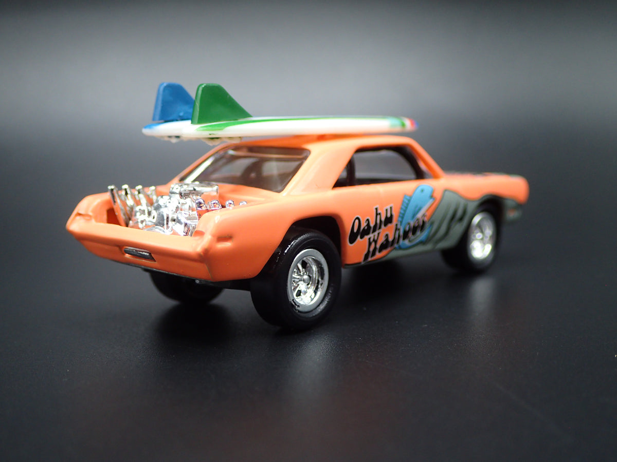 1965-1969 CHEVY CHEVROLET CORVAIR SURFING 1:64 SCALE DIECAST MODEL CAR