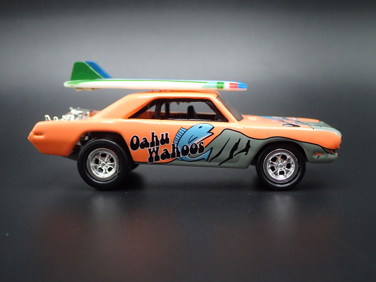 1965-1969 CHEVY CHEVROLET CORVAIR SURFING 1:64 SCALE DIECAST MODEL CAR