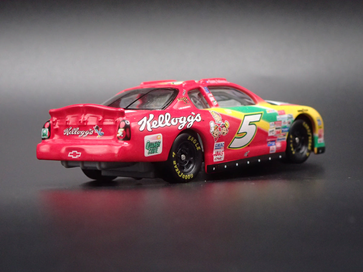 2000 CHEVY CHEVROLET MONTE CARLO 5 TERRY LABONTE NASCAR 1:64 SCALE DIECAST CAR