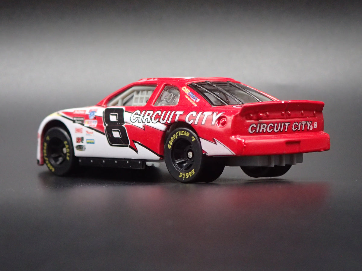 1998 98 CHEVY MONTE CARLO 8 HUT STRICKLIN NASCAR 1:64 SCALE DIECAST MODEL CAR