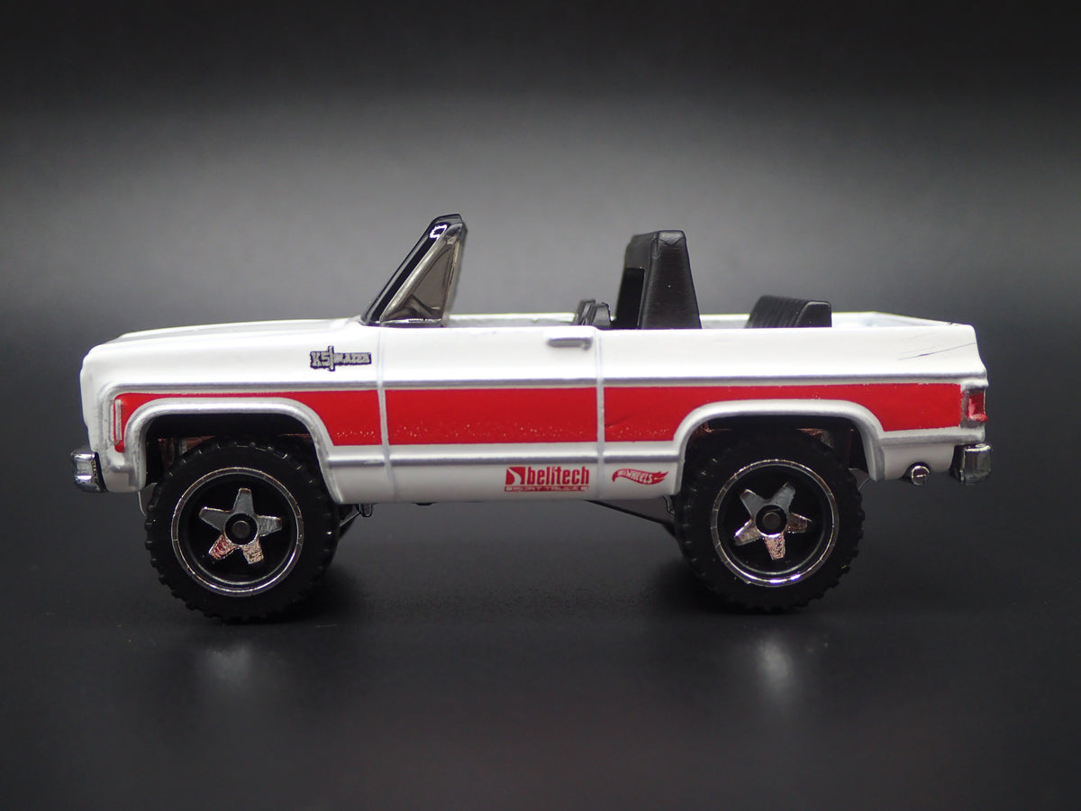 1975 75 CHEVY CHEVROLET BLAZER CUSTOM 4X4 WHITE 1/64 SCALE DIECAST MODEL CAR