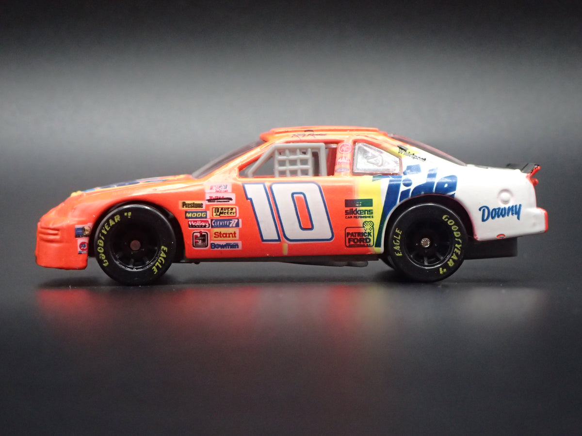 1996 96 FORD THUNDERBIRD 10 RICKY RUDD TIDE NASCAR 1:64 SCALE DIECAST MODEL CAR